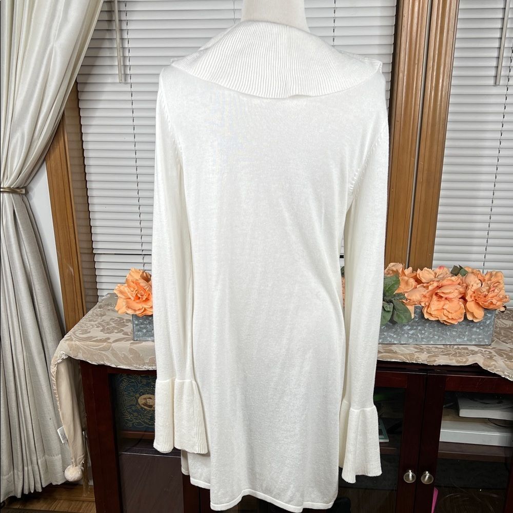 White House Black Market White Ruffled Cardigan - Picture 6 of 9
